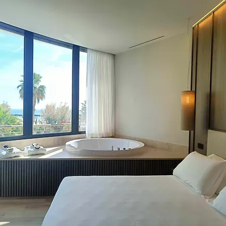 International & Hotel 4*