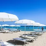 International Hotel & Suite 4*