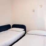 International & Hotel