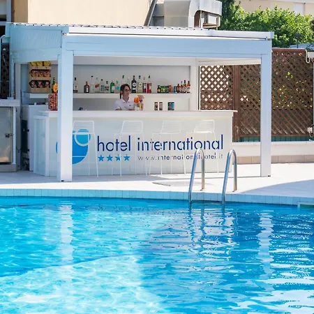 Otel International & - In Prima Fila Sul Lungomare