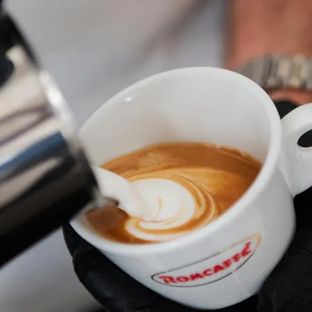 International & - In Prima Fila Sul Lungomare Szálloda San Benedetto del Tronto