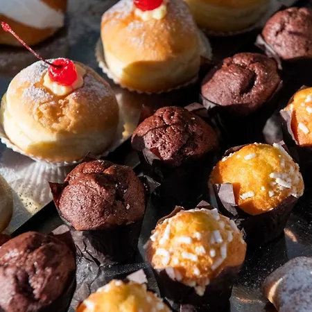 International & - In Prima Fila Sul Lungomare 4*