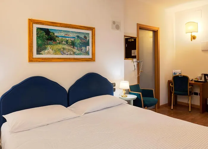 Otel International & - In Prima Fila Sul Lungomare San Benedetto del Tronto